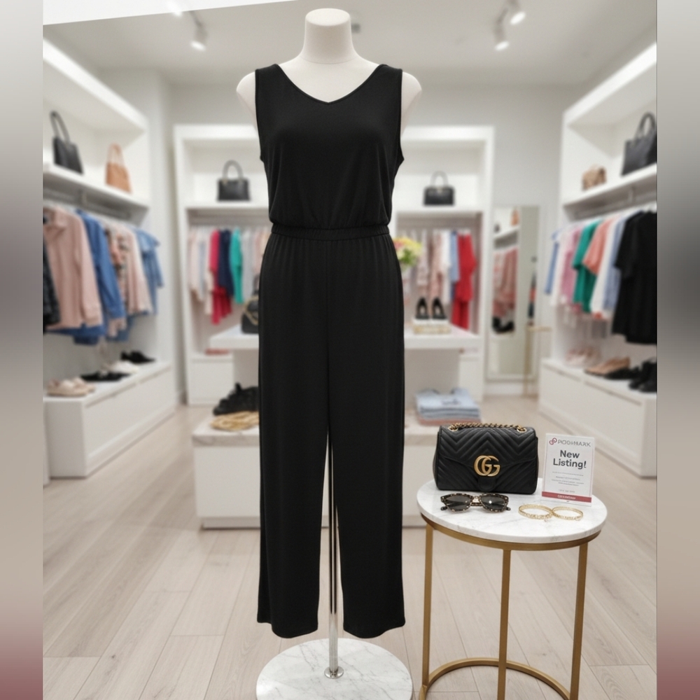 Sleeveless V-Neck Black Jumpsuit